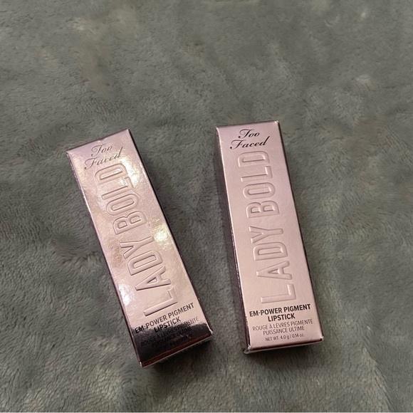 New! TWO pieces Too faced Lady Bold lipstick in I’m Thriving 27630 - Picture 3 of 8